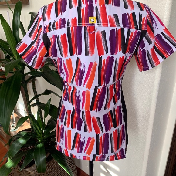 Scrub top - Picture 3 of 3